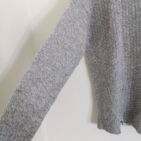 NWOT LOFT Wool Blend Mixed Knit Pattern V Neck Sweater Light Grey Heather Size S - Picture 3 of 7
